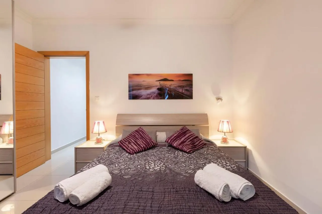 Bluemist Flat-Hosted By Sweetstay Sliema Appartement
